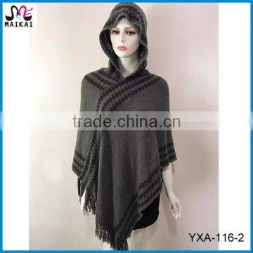 Wholesale 2017 latest fashion women hooded knit poncho