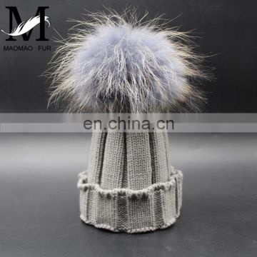 Manufacture in China Winter Hat with a Big Raccoon Fur Balls Beanie Knitting for Baby