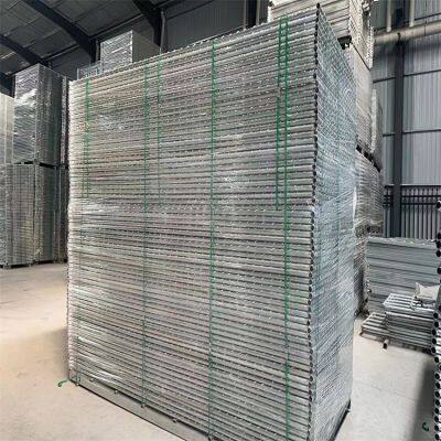 Chain Link Temporary Fence with 1-Year Warranty and Easy Installation