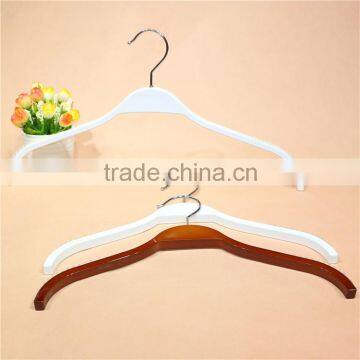 Anti-slip Imitation wood plastic clothes hangers with high end