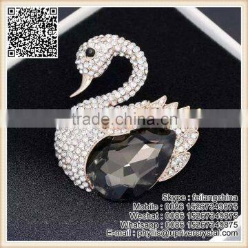 Costume Decoration Beacutiful Animals Crystal Swan Brooch Pin