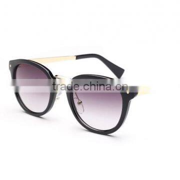 2016 Wholesale Female Personality in Fashion Sunglasses