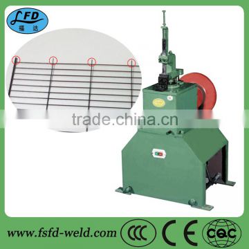 Edge trimming machine for wire iron stainless steel fan cover