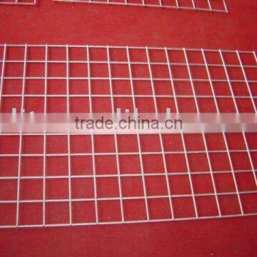 Wire mesh panel