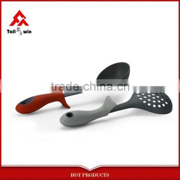 new arrival best quality custom logo Food grade FDA/LFGB silicone kitchen utensil set/kitchen tool /kitchenware