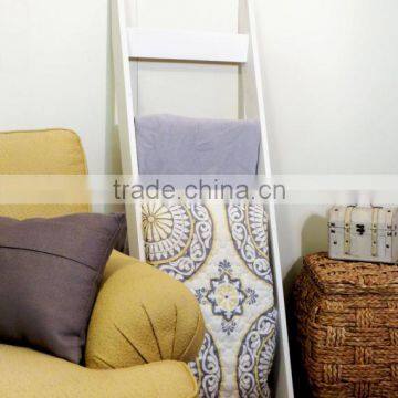 Blanket ladder White Wood Ladder