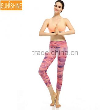 Custom Top Quality Capri Leggings Skin Tight Yoga Pants