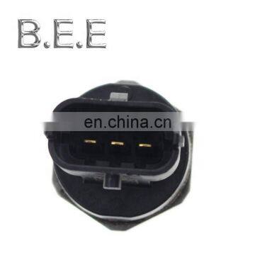 High Quality Oil Pressure Sensor 5297640 6754721212 0281006327 photo-2