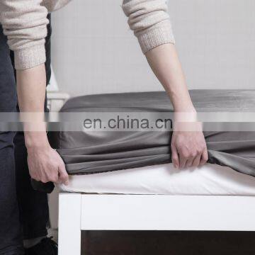 Luxury High Quality Home Textile Dubai Single 4 Piece 100% Microfiber Duvet Cover Bed Sheet Bedding Comforter Set photo-3