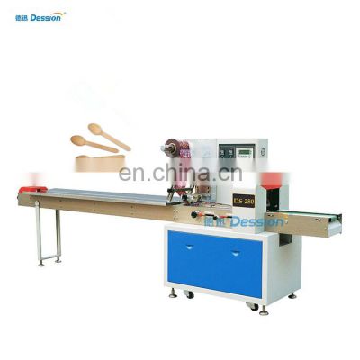 Automatic cutlery packing machine