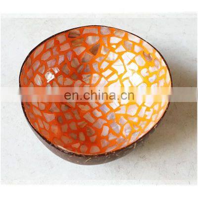 Hot Sale 100% Natural High Quality Coconut Bowl Wholesale in Bulk Shell Inlay Salad Bowl Made in Vietnam photo-4