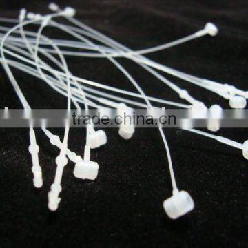 loop pin
