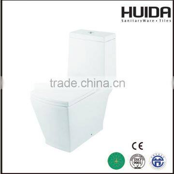 Tow pieces washdown p trap toilet