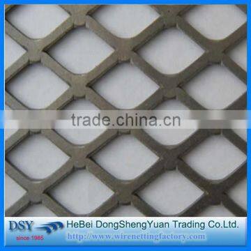 2016 China Alibaba cheap decorative pvc coated expanded metal mesh for fence/construction material expanded metal wire mesh