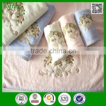 China supplier oem promotional embroidery towels bath set