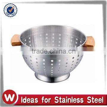 5 quart Stainless Steel Colander with wooden handle