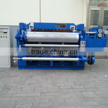 Automatic thin wire mesh welding machine for construction