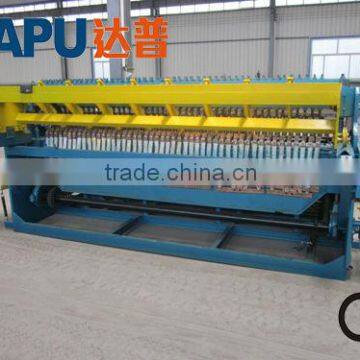 Panel fencing welding machine