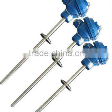 thermocouple with moving flange