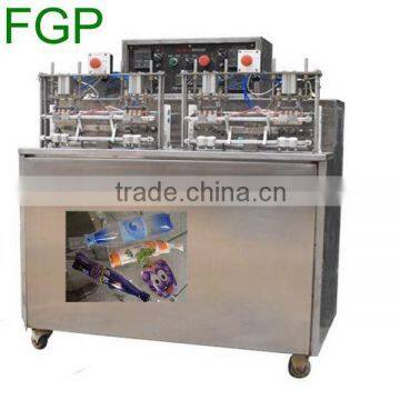 Shaped plastic water bag filling sealing machine