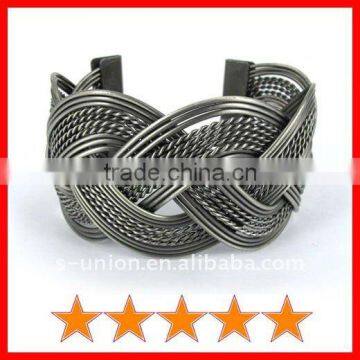 Fashion design braided metal wire bangles