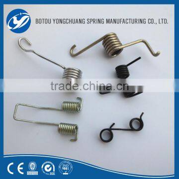 Door lock torsion spring