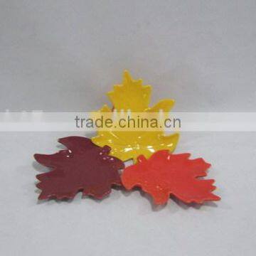 ceramic red color maple leaf plate and dish
