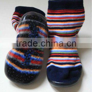 Kids striped waterproof socks with rubber sole