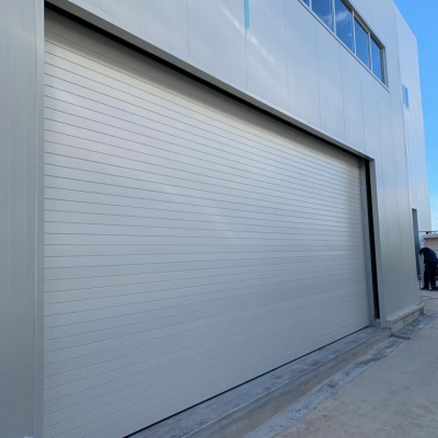 Гладкие легкие алюминиевые ворота для гаража и жалюзи для окон – индивидуальные размеры и простая установка