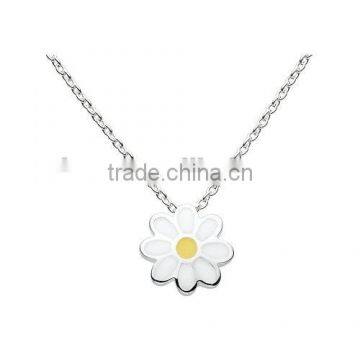 latest design fashion jewelry ladies white flower pendant necklace girls stainless steel necklace