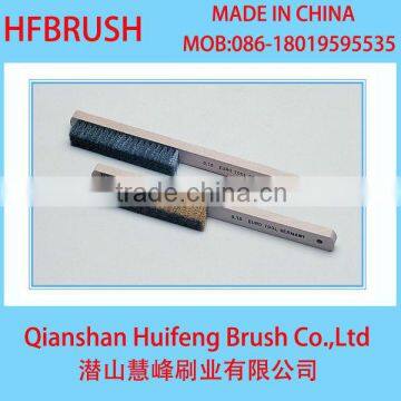 Wooden handle brush with metal wire