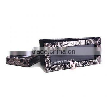 Singled well Compact with lace decor and blush holder (567PE-Blush)