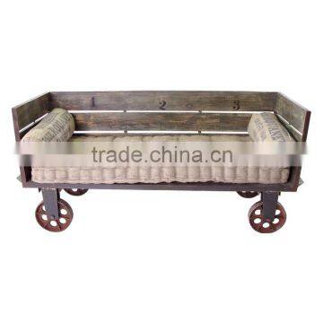 INDUSTRIAL SOFA , VINTAGE INDUSTRIAL SETTER , WHEELS SOFA