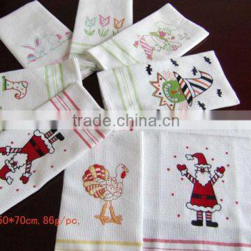 chrismas style tea towel with embroidery