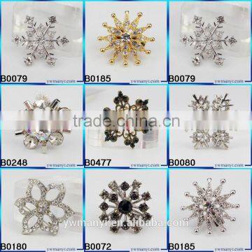 Wholesale Sapphire & Light Sapphire Crystal Rhinestone Snowflake Christmas Brooch Pins & Christmas Gift B0478 photo-3