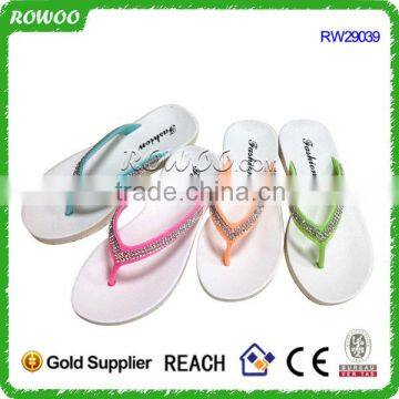 Latest design white crystal Women Fancy Custom flip flops