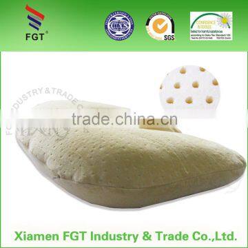 Memory foam neck pillow with hole