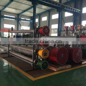Oil wellhead heating and gas heating device