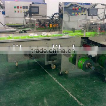 Pillow corn filling snacks packing machinery