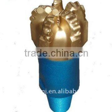 PDC drill bits