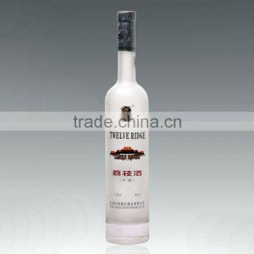 2016 600 ml glass vodka bottle with aluminium cap and Beach juice bottle wholesale