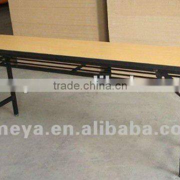 Folding wooden table (GT610-1)