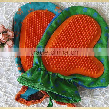 Dog products bathing massage gloves on promotion