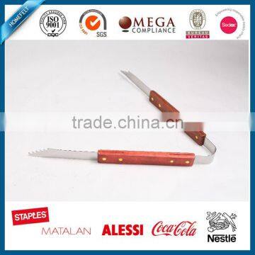 Barbecue tong with hard wood handle for promotional gift