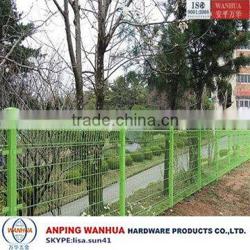 Anping Wanhua--Galvanized triangle brc fence factory