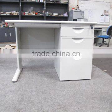 Japan Style Good Quality Office Table Computer Desk photo-2