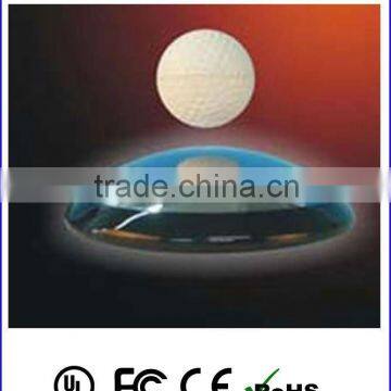 Magnetic floating globe with tennies