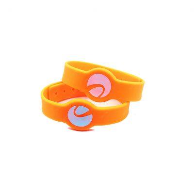 Stock Nfc Silicone Sports Wristbands Rfid Silicone Rubber Bracelets photo-2