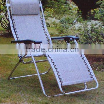 Aluminum folding leisure chair with pillow