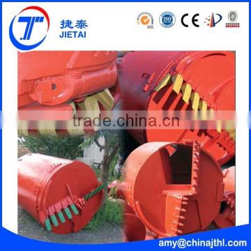 Rotary drilling rig double-head rock drilling auger